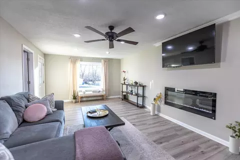 304 Center St, Salem, MO 65560 photo 3