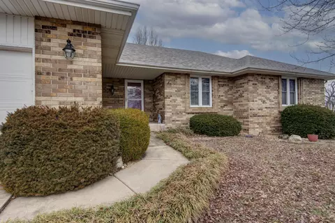 1406 Windsor Ct, Nixa, MO 65714 photo 4