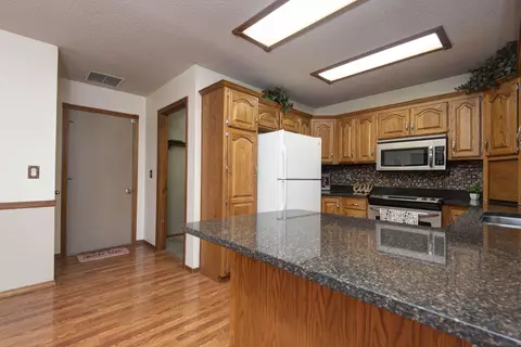 1406 Windsor Ct, Nixa, MO 65714 photo 8