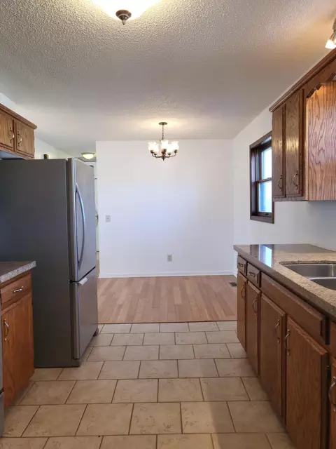 110 Douglas St, Monett, MO 65708 photo 7