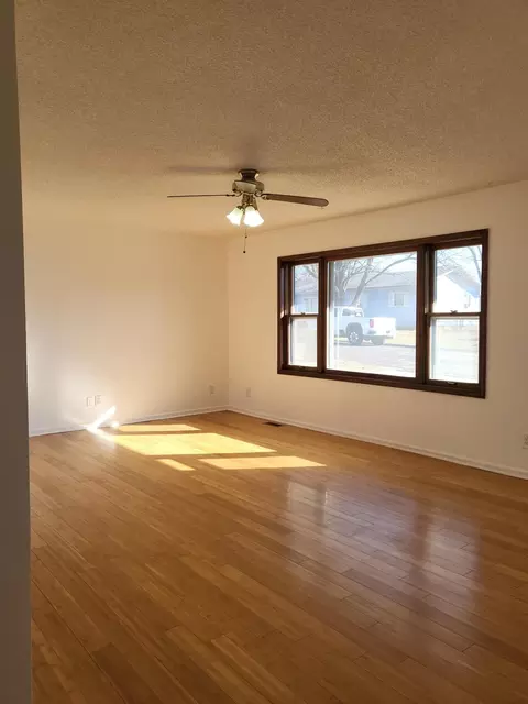 110 Douglas St, Monett, MO 65708 photo 2