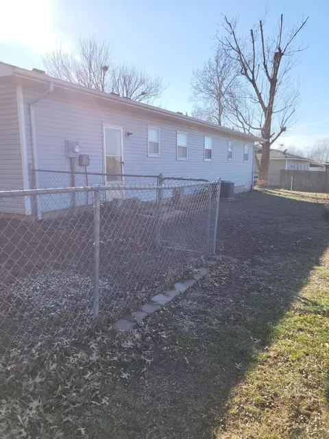 110 Douglas St, Monett, MO 65708 photo 16