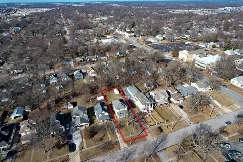 1907 N Douglas Ave, Springfield, MO 65803 photo 33