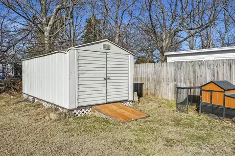 1907 N Douglas Ave, Springfield, MO 65803 photo 32