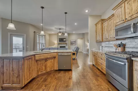 807 E Twin Maple Ct, Nixa, MO 65714 photo 16