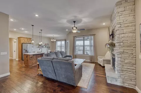 807 E Twin Maple Ct, Nixa, MO 65714 photo 7