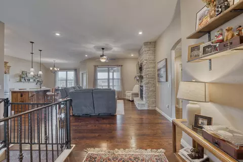 807 E Twin Maple Ct, Nixa, MO 65714 photo 6