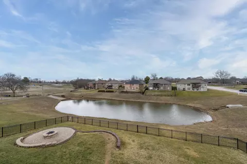 807 E Twin Maple Ct, Nixa, MO 65714 photo 3