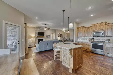 807 E Twin Maple Ct, Nixa, MO 65714 photo 12