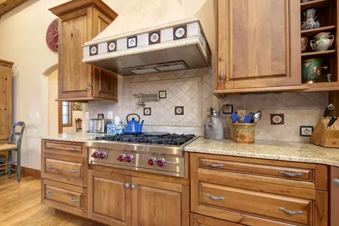 707 S Hickory Ter, Springfield, MO 65809 photo 13
