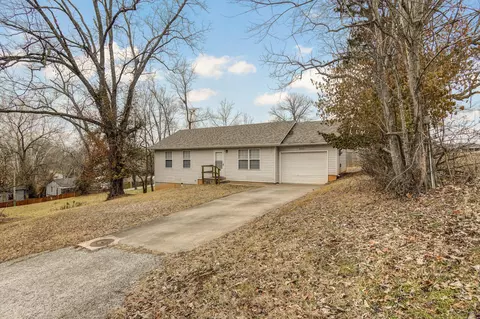 803 E Oak St, Ozark, MO 65721 photo 2