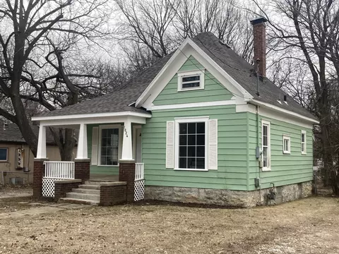 1024 W Elm St, Springfield, MO 65806 photo 1