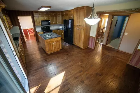3481 S Forestdale St, Springfield, MO 65809 photo 9