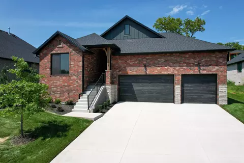 5937 S Clay, Springfield, MO 65810 photo 1