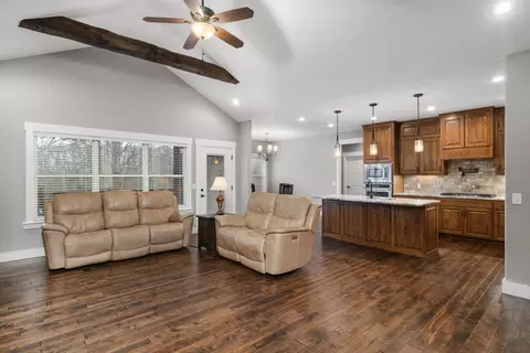 1407 E Hayloft Dr, Ozark, MO 65721 photo 3