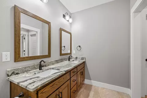 1407 E Hayloft Dr, Ozark, MO 65721 photo 32