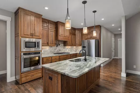 1407 E Hayloft Dr, Ozark, MO 65721 photo 8