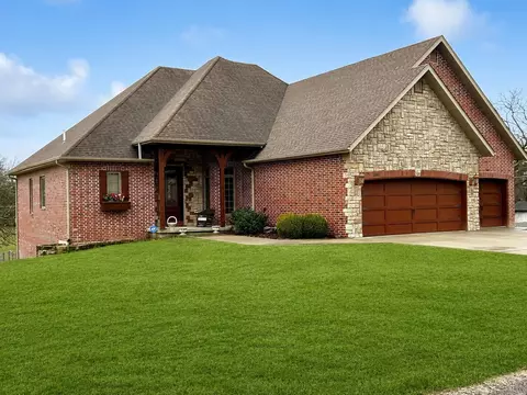 503 Curry Ave, Ava, MO 65608