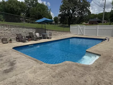 Exterior - 503 Curry Ave, Ava, MO 65608 photo 10 of 12