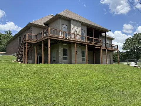 Exterior - 503 Curry Ave, Ava, MO 65608 photo 4 of 12