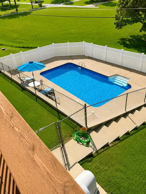 Exterior - 503 Curry Ave, Ava, MO 65608 photo 8 of 8