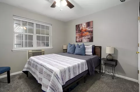 Bedroom - 505 Valley View Rd #302, Branson, MO 65616 photo 3 of 4