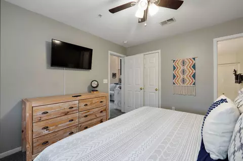Bedroom - 505 Valley View Rd #302, Branson, MO 65616 photo 2 of 4