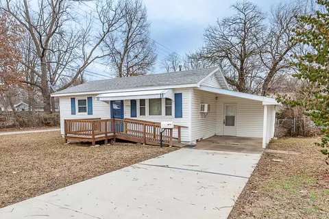 1016 N Wabash Ave, Springfield, MO 65802 photo 2