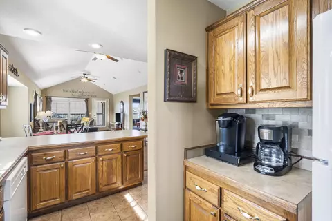 Kitchen - 5 Bermuda Dr #5, Branson West, MO 65737 photo 4 of 4