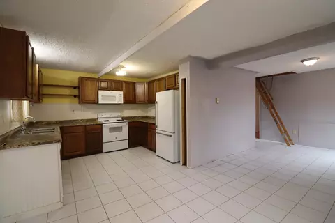 807 E Walnut St, Ozark, MO 65721 photo 2