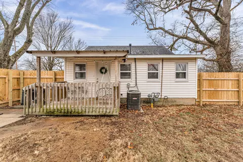 670 N Pine St, Marshfield, MO 65706 photo 24
