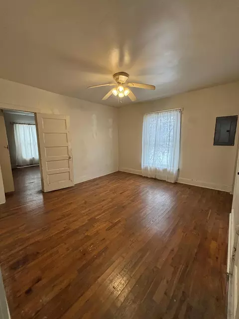 1311 W Florida St, Springfield, MO 65803 photo 4