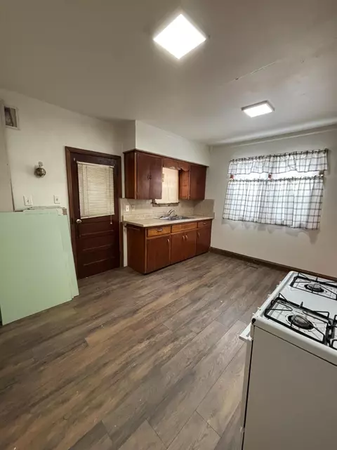 1311 W Florida St, Springfield, MO 65803 photo 15