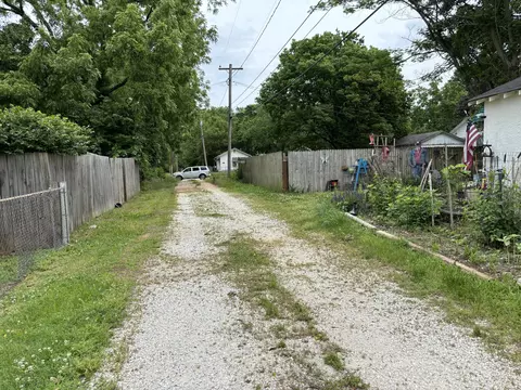 1311 W Florida St, Springfield, MO 65803 photo 22