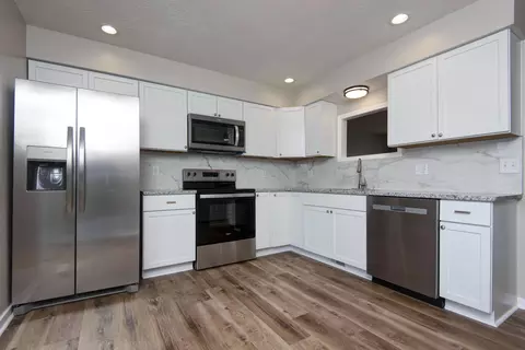 3631 W Madison St, Springfield, MO 65802 photo 9