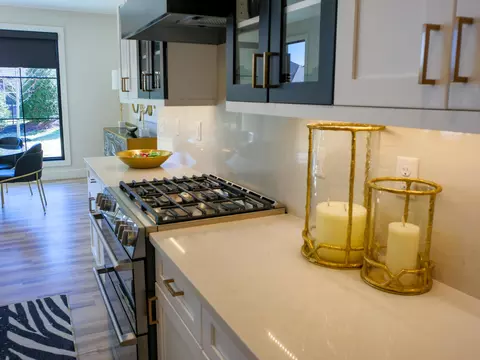 Kitchen - 3738 E Woodhue St, Springfield, MO 65802 photo 11 of 16