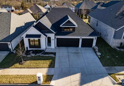 Exterior - 3738 E Woodhue St, Springfield, MO 65802 photo 2 of 21