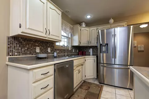 106 Jacaranda, Willard, MO 65781 photo 9