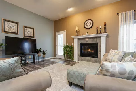 106 Jacaranda, Willard, MO 65781 photo 4
