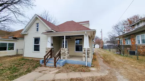 941 W Brower St, Springfield, MO 65802 photo 1
