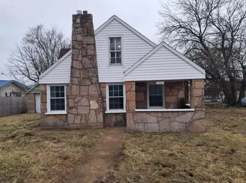 305 S Walnut St, Buffalo, MO 65622 photo 1
