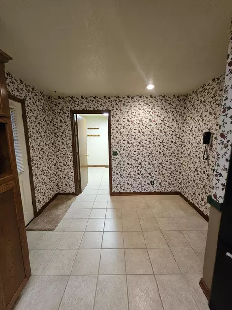 1409 Linwood St, Monett, MO 65708 photo 16