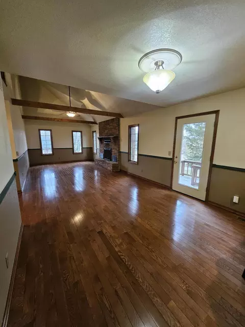 1409 Linwood St, Monett, MO 65708 photo 6