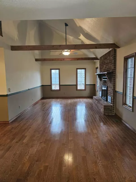 1409 Linwood St, Monett, MO 65708 photo 9