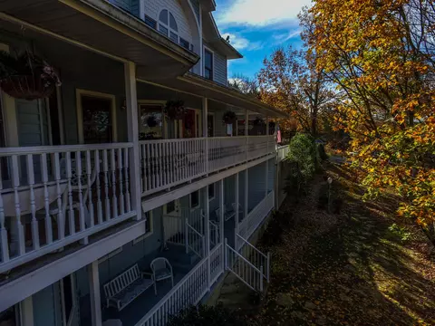 Exterior - 143 Arizona Dr, Branson, MO 65616 photo 26 of 42