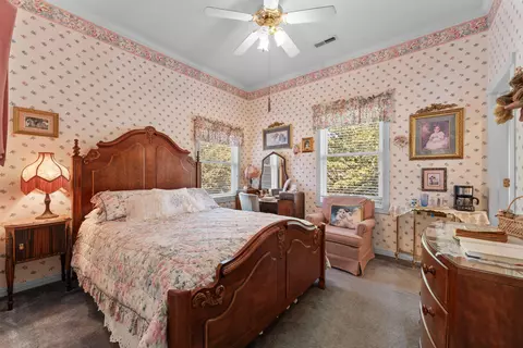 Bedroom - 143 Arizona Dr, Branson, MO 65616 photo 6 of 10