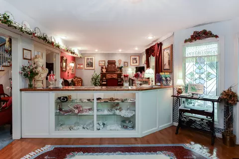 Entry Way - 143 Arizona Dr, Branson, MO 65616 photo 4 of 10