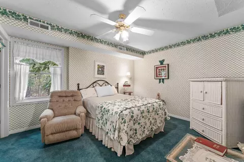 Bedroom - 143 Arizona Dr, Branson, MO 65616 photo 8 of 10