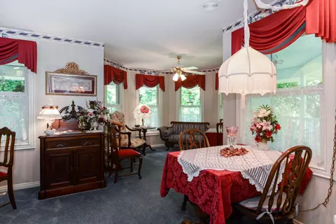 Dining - 143 Arizona Dr, Branson, MO 65616 photo 3 of 6