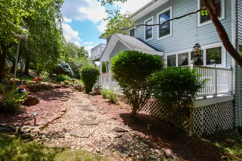 Exterior - 143 Arizona Dr, Branson, MO 65616 photo 7 of 42